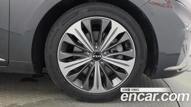 Kia K8 2022 — Şəkil 1/40