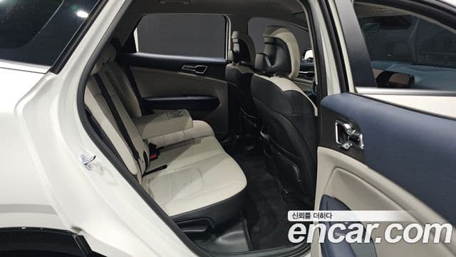 Kia Sportage 2025 — Фото 10/20