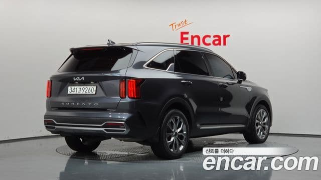 Kia Sorento 2021 — Фото 2/20