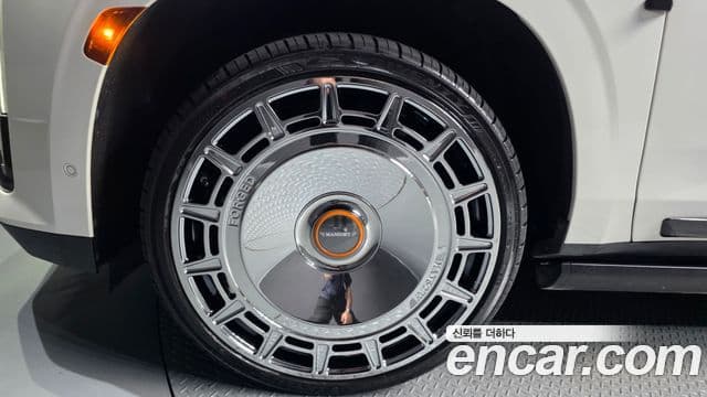 Cadillac Escalade 2021 — ფოტო 11/39