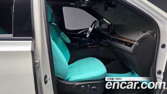 Cadillac Escalade 2021 — ფოტო 23/39