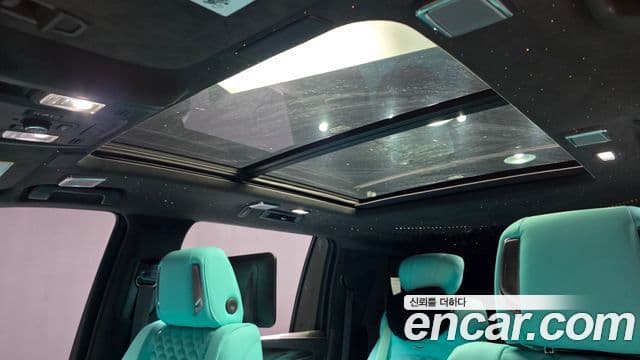 Cadillac Escalade 2021 — ფოტო 18/39