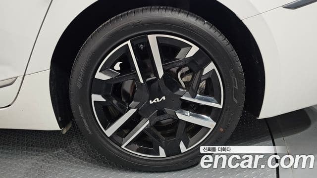 Kia K8 2025 — Şəkil 7/31