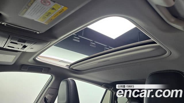 Toyota RAV4 2018 — Фото 17/20