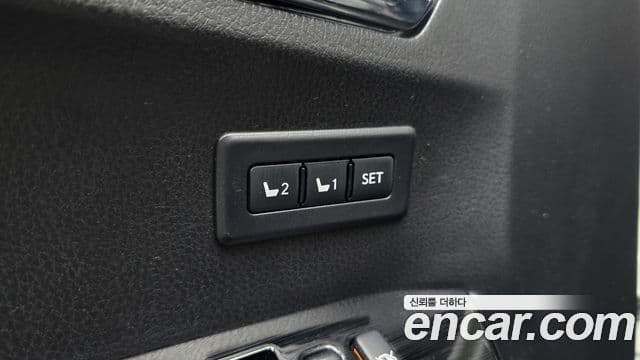 Toyota RAV4 2018 — Фото 19/20