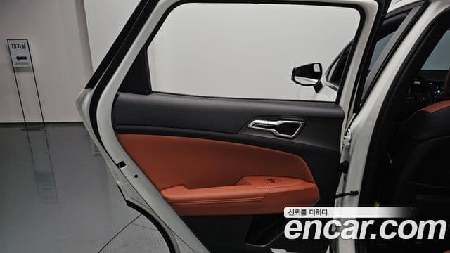 Kia Sportage 2024 — ფოტო 17/36