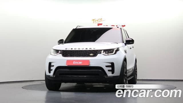 Land Rover Discovery 5 2019 — Photo 17/25