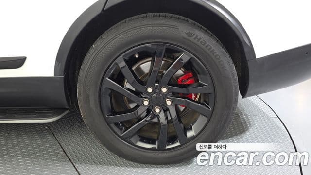 Land Rover Discovery 5 2019 — Photo 25/25