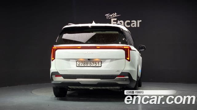 Kia Carnival 2024 — Фото 4/20