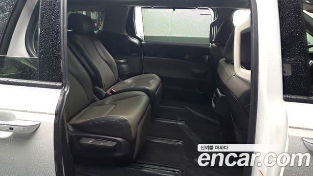 Kia Carnival 2024 — Фото 11/20