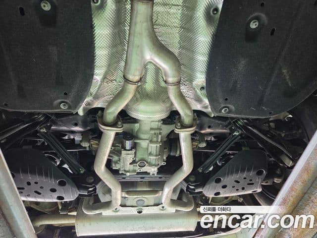 Genesis GV70 2024 — Фото 18/20