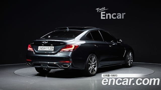 Genesis G70 2018 — Фото 2/20