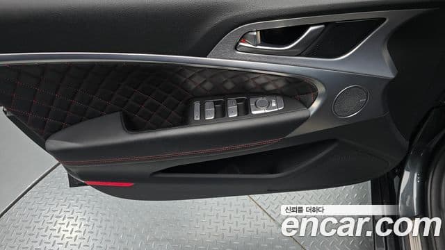 Genesis G70 2018 — Şəkil 22/34