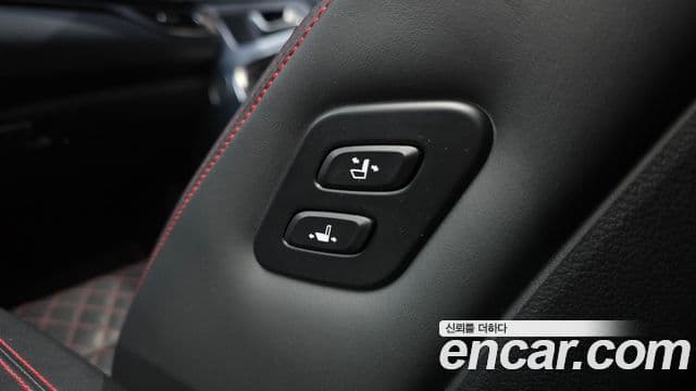 Genesis G70 2018 — Şəkil 17/34
