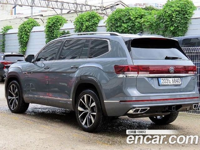 Volkswagen Atlas 2026 — Фото 1/3