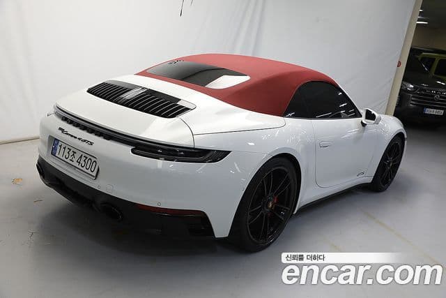 Porsche 911 2022 — Photo 10/16
