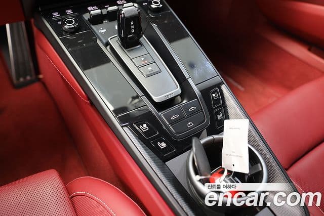 Porsche 911 2022 — Photo 11/16