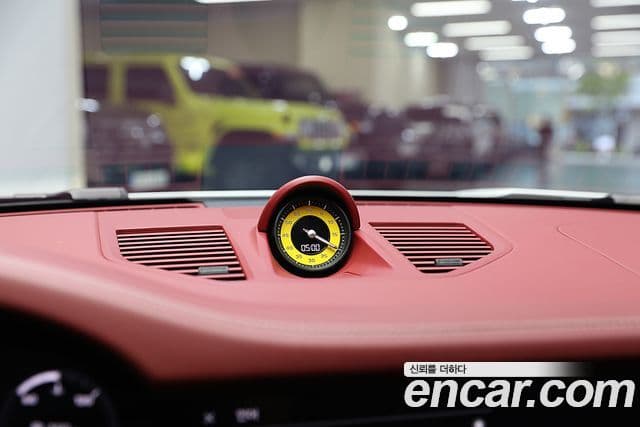 Porsche 911 2022 — Photo 15/16