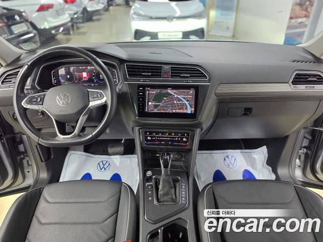 Volkswagen Tiguan Allspace 2024 — ფოტო 13/20