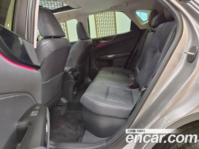 Lexus NX450h+ 2025 — Photo 5/15