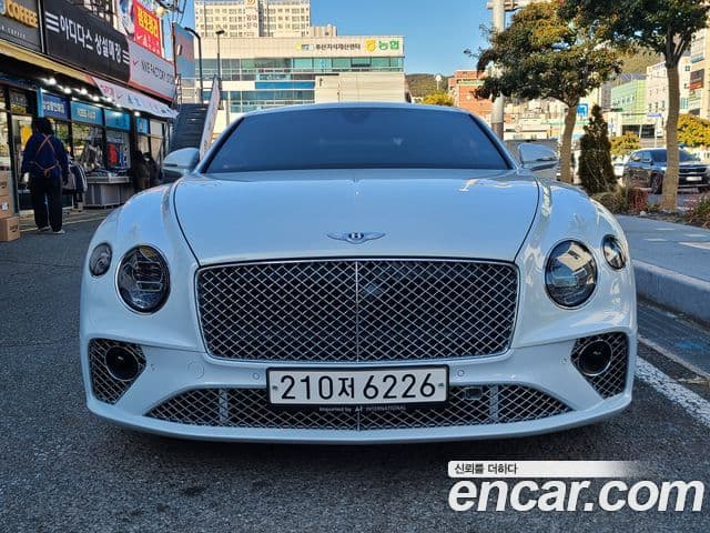Bentley Continental GT 2019 — Photo 3/13