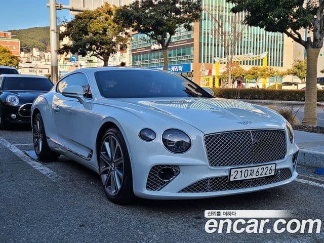 Bentley Continental GT 2019 — Photo 7/13