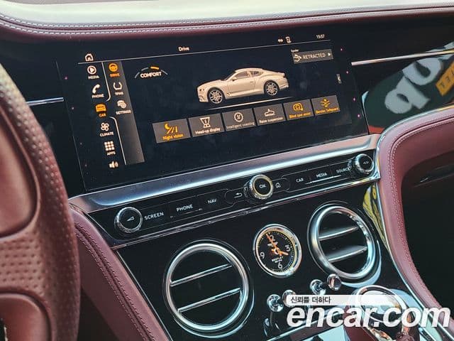 Bentley Continental GT 2019 — Photo 6/13