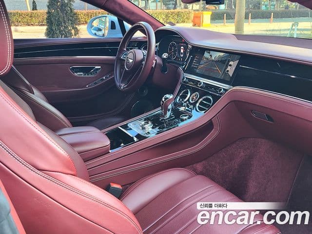 Bentley Continental GT 2019 — Photo 9/13