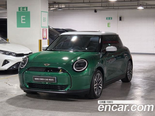 Mini Cooper Electric 2024 — ფოტო 6/20
