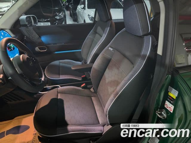 Mini Cooper Electric 2024 — ფოტო 8/20