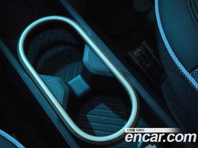 Mini Cooper Electric 2024 — ფოტო 16/20