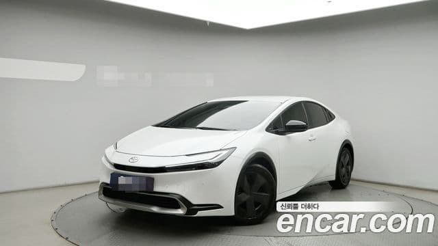 Toyota Prius 2023 — Фото 20/20