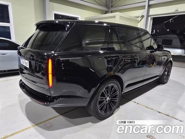 Land Rover Range Rover 2025 — Фото 1/20