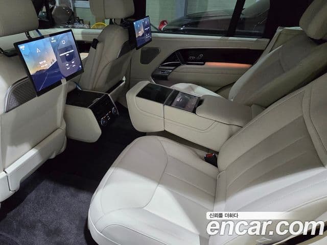 Land Rover Range Rover 2025 — Фото 12/20