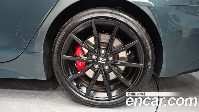Kia Stinger Meister 2022 — ფოტო 16/30