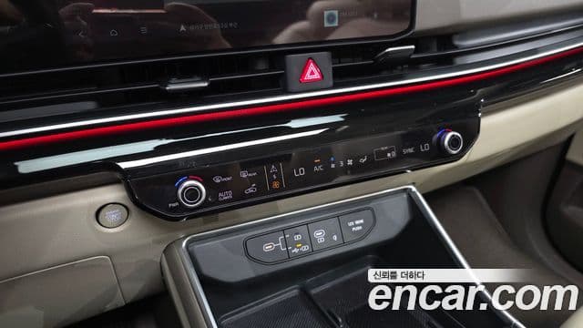 Kia Carnival 2025 — Фото 17/20