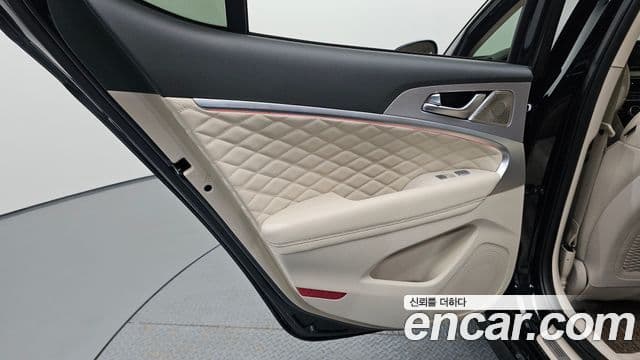 Genesis G70 2019 — Photo 3/30