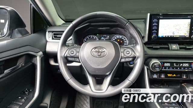 Toyota RAV4 2019 — ფოტო 5/20