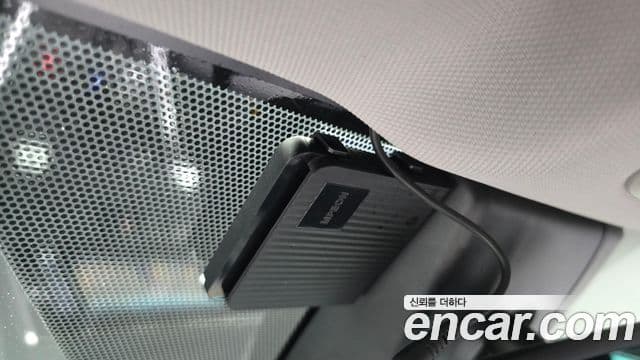 Toyota RAV4 2019 — ფოტო 2/20