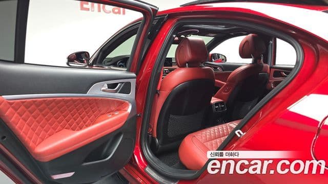 Genesis G70 2021 — Photo 3/41