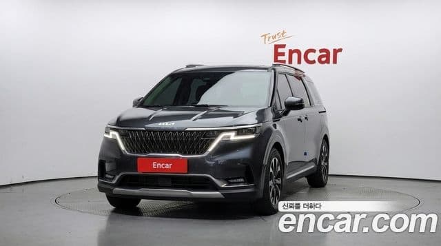 Kia Carnival 2021 — Фото 3/20