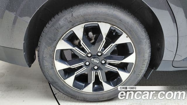 Kia Carnival 2021 — Фото 5/20