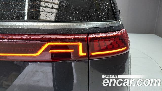 Kia Carnival 2021 — Şəkil 13/33