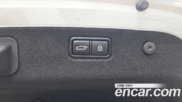 Genesis G70 2019 — Photo 10/34
