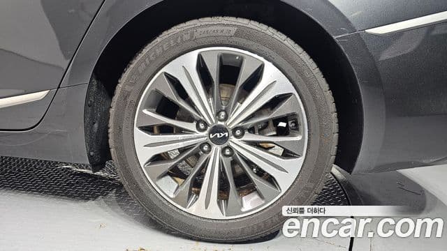Kia K8 2021 — Photo 17/35