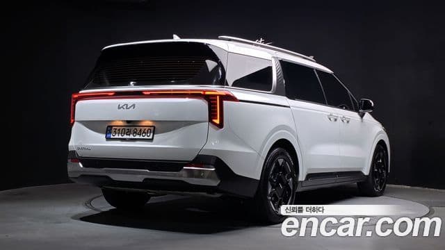Kia Carnival 2024 — Фото 2/20