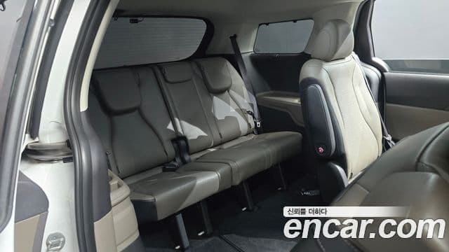Kia Carnival 2024 — Фото 11/20