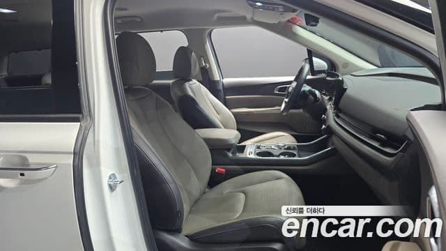 Kia Carnival 2024 — Şəkil 32/34