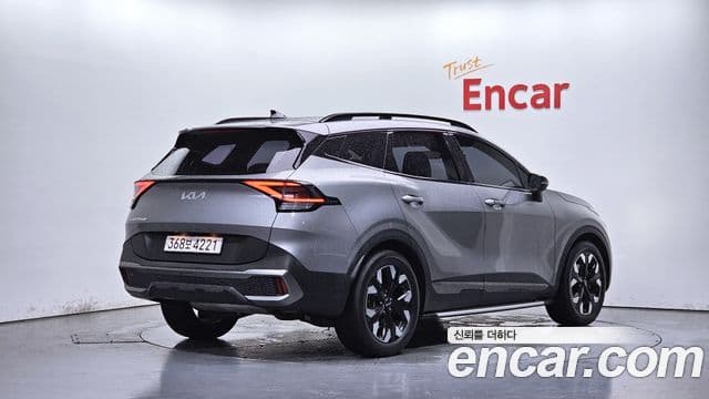 Kia Sportage 2021 — Фото 2/20