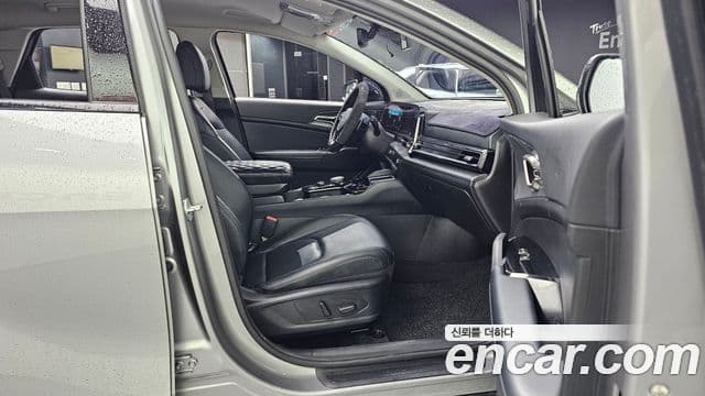 Kia Sportage 2021 — Фото 11/20
